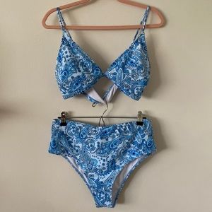 NWOT Bandana Print Bikini💙🌊